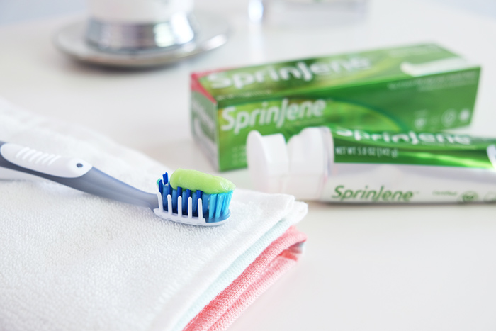 Vegan-Toothpaste-SprinJene-Fresh-Boost-Gel-03