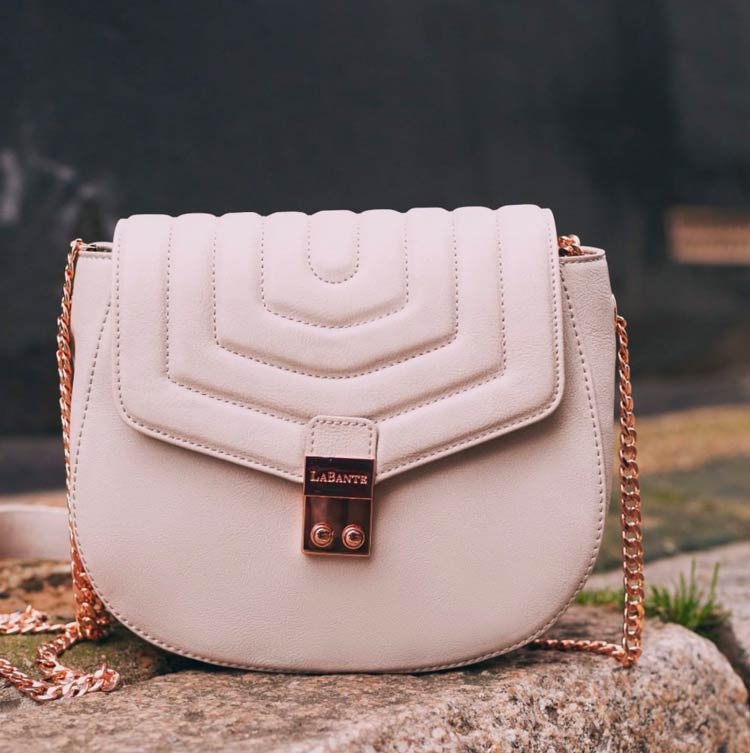 29 Best Vegan Handbags in 2022 For a Leather Alternative Accessory