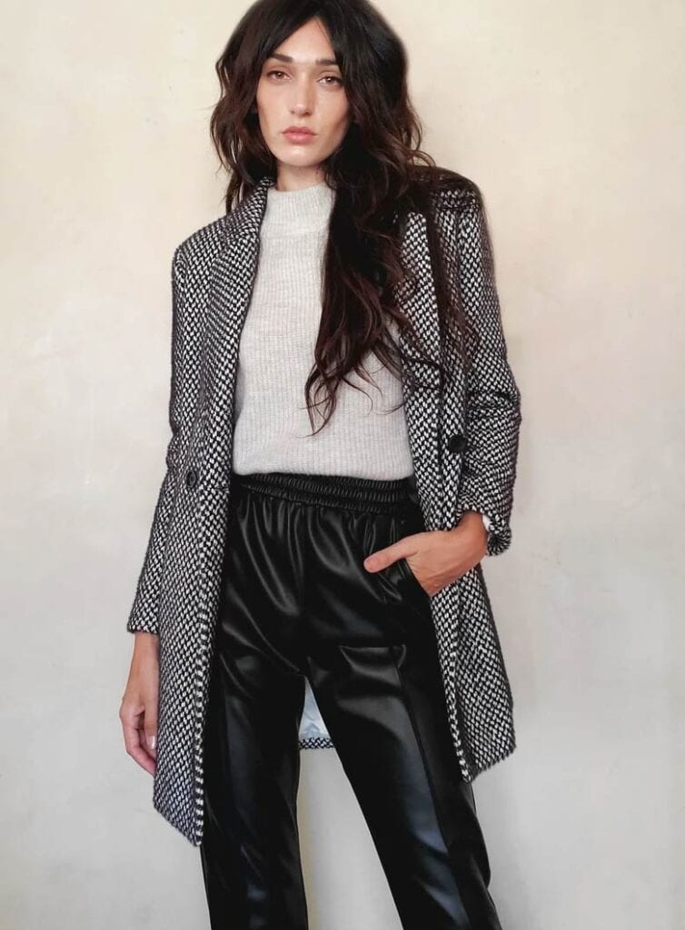 Single-breasted mid-length vegan wool coat