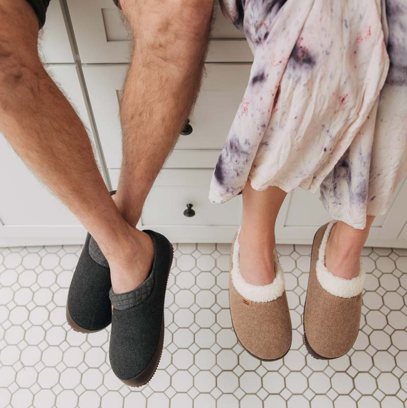 Warm & Cozy Vegan Slippers Men and Women (2022 Update!)