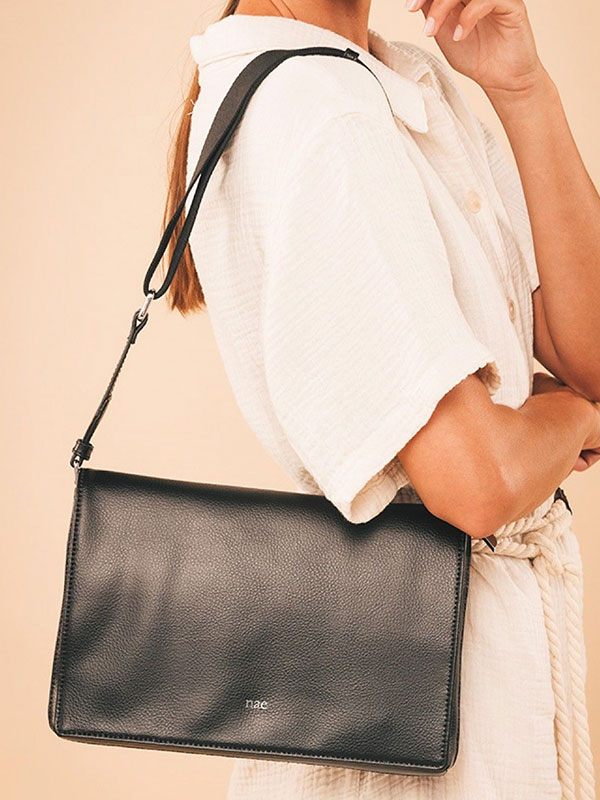 15 Stylish Vegan Messenger Bags You'll Love