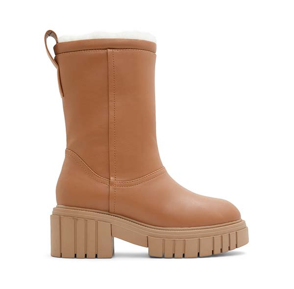 Best Vegan Waterproof Boots To Stay Dry and Compassionate